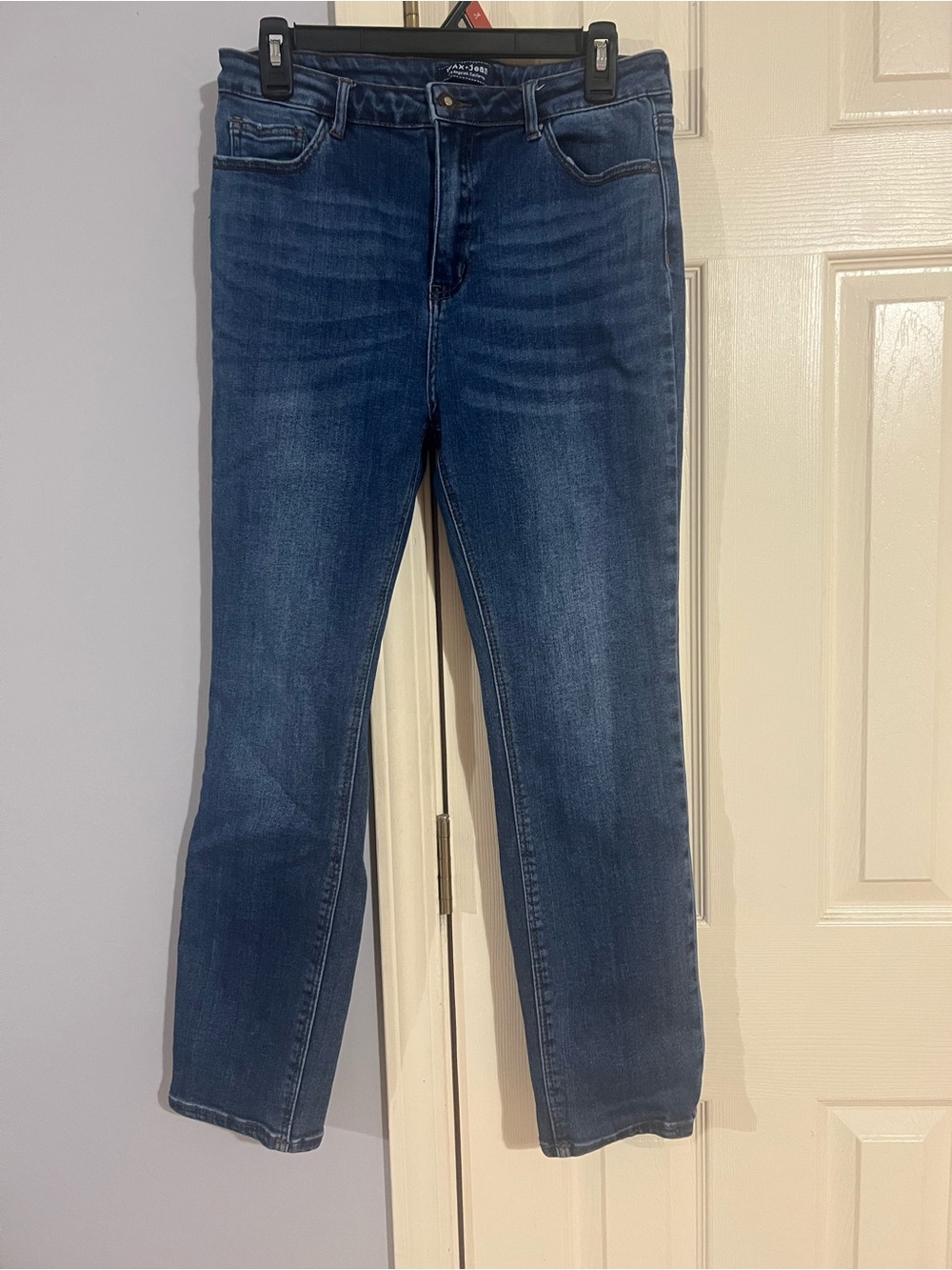 Wax Jean Women's Mid-Rise Straight Leg Dark Wash Jeans